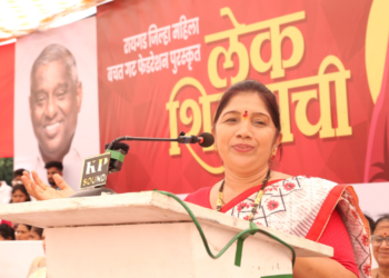 महिलांनी अत्याचाराविरोधात पेटून उठा- सीमा घरत