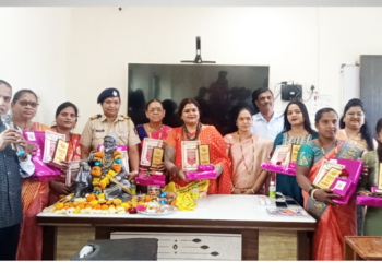 संस्थेच्या माध्यमातून नवदुर्गांचा सन्मान