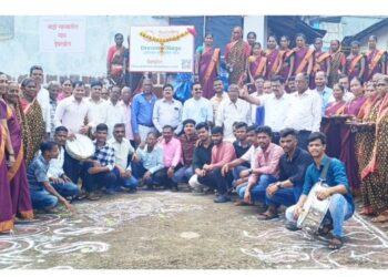 देवखोल बनले स्वप्नातील गाव