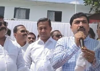 कर्जतच्या नाकर्त्या आमदाराने काय केलं?