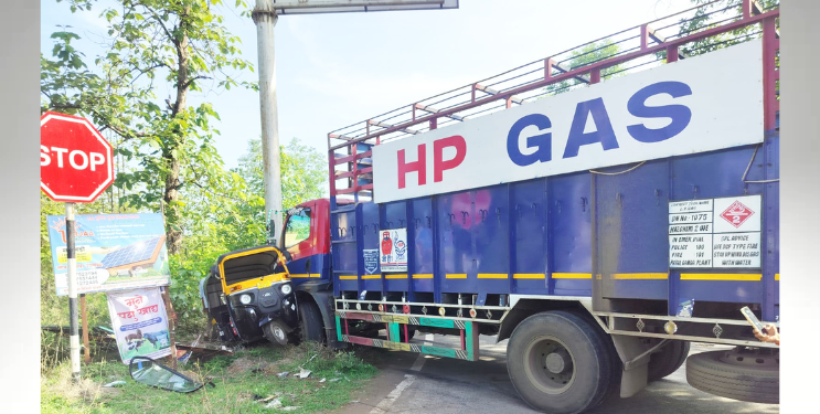 कर्जत-मुरबाड महामार्गावर अपघातांची मालिका