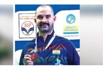 रायफल थ्री पोझिशन प्रकारात अखिलला कांस्यपदक