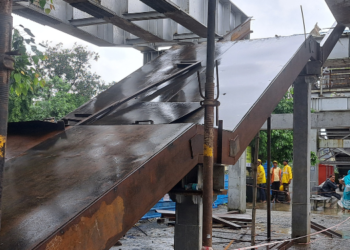 पादचारी पूलाचे काम प्रगतीपथावर