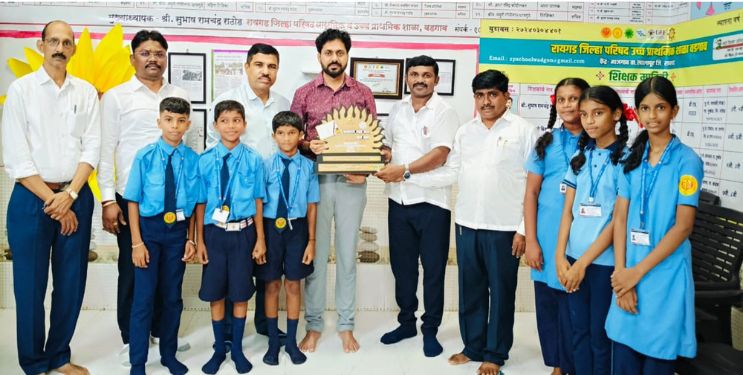 वडगाव राजिप शाळेचे कौतुक