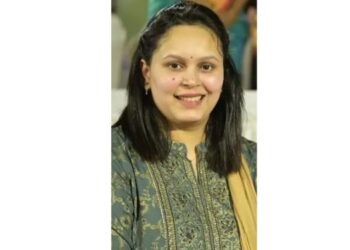 स्नेहल जगताप-कामत यांचा गावभेट दौरा