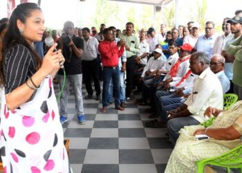 गोरगरीबांना केंद्रबिंदू ठेवून काम करणार: चित्रलेखा पाटील यांची ग्वाही