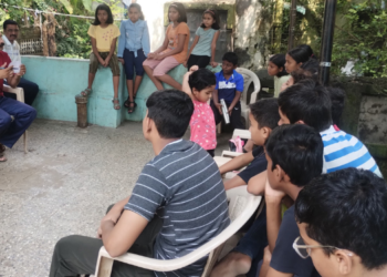 किल्ले बनवा, संघटित व्हा!