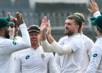 दक्षिण आफ्रिकेने रचला इतिहास