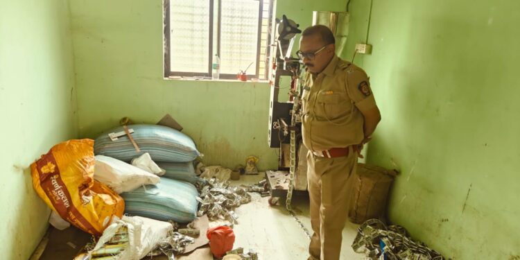 नेरळ-जिते येथे गुटखा कारखान्यावर धाड