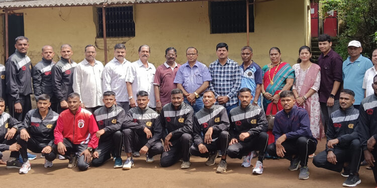 सेनादलाच्या कबड्डी संघाला प्रशिक्षण