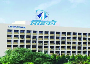 एक महिन्यात ब्याण्णव हजार अर्ज