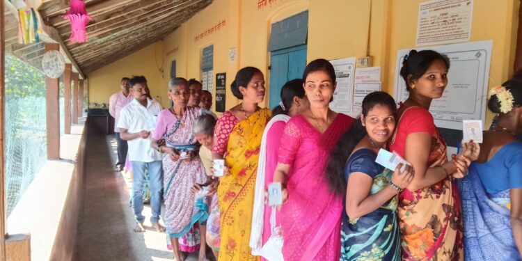 Election updates! दुपारी 1 वाजेपर्यंत 34.84 टक्के मतदान