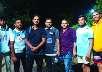 तरुणाची विकट गडावरून सुखरूप सुटका