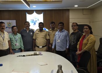 शेडूंग टोलनाक्यावर जिवंत काडतुसांसह रोकड जप्त