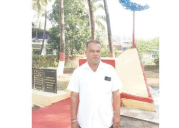 जिल्हा प्रशासनाने सार्वत्रिक सुट्टी द्यावी