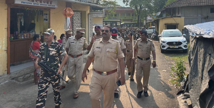 शिहू विभागात पोलिसांचे पथसंचलन