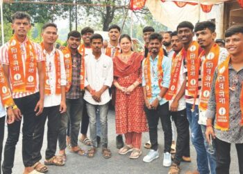 महाडमधील तरूणांचा ठाकरे गटात प्रवेश