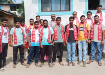 ताराबंदर येथील कार्यकर्त्यांचा शेकापमध्ये प्रवेश