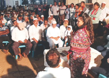 तेढ निर्माण करणाऱ्यांना खाली खेचा; चित्रलेखा पाटील यांचा हल्लाबोल