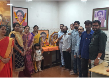 बाळासाहेबांना आदरांजली