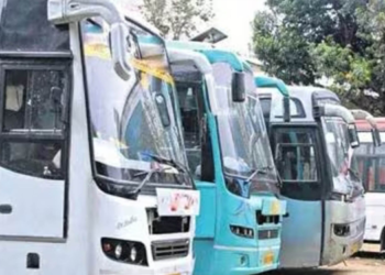 खासगी ट्रॅव्हलर्सकडून मतदारांची लूट