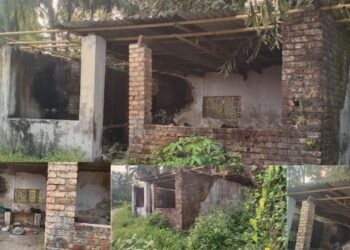 आक्षीतील स्मशानभूमी निवारा शेड गायब