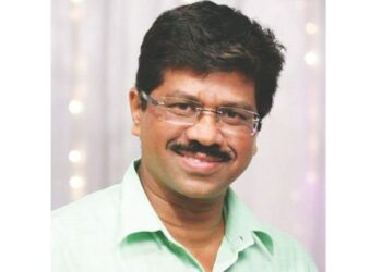 रमेश धनावडेंच्या ‘कवितेच्या सुरातून’ पुस्तकास पुरस्कार