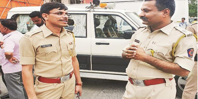 पोलीस वाहनांवर सीसीटीव्ही कॅमेरे