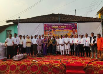 दिवाळी पहाट कार्यक्रमाने गावपण जागवले- प्रा.एल. बी पाटील