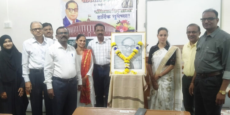 ‘संविधान दिवस हा भारतीयांसाठी सोनेरी दिवस’