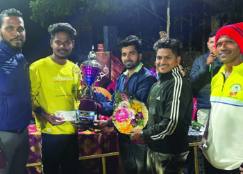 आग्रावच्या निनाद स्पोर्ट्‌सने मारली बाजी