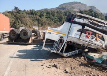 महामार्गावर ट्रेलरचा भीषण अपघात; चालक जागीच ठार