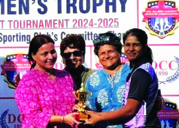 क्षमा पाटेकरचा अष्टपैलू खेळ