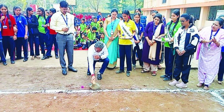 वार्षिक खेळ महोत्सव संपन्न