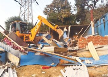 अनधिकृत बांधकामावर पालिकेची कारवाई