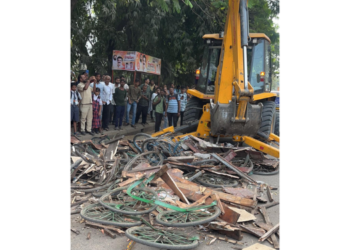 अतिक्रमण विभागाची हातगाड्यांवर कारवाई