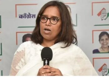 ‘भाजपच्या गुंडगिरीला चोख उत्तर देऊ’- वर्षा गायकवाड