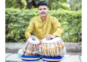 पखवाजवादक किशोर भवारेंचा सन्मान