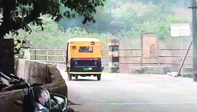 गायब ई-रिक्षा माथेरानमध्ये दाखल