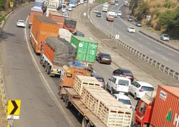 मुंबई-गोवा महामार्गावरील प्रवास ठरतोय जीवघेणा