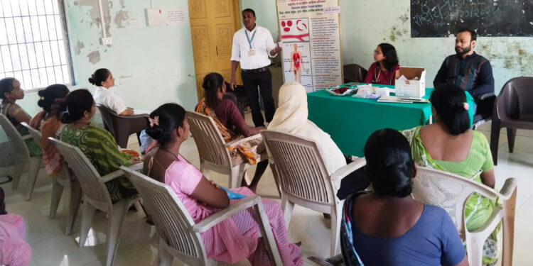 बोर्लीमांडला येथे सिकलसेल सप्ताह