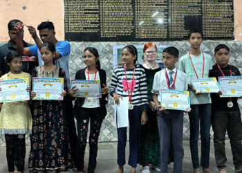 शब्दांच्या जादूगाराला वक्तृत्व स्पर्धेतून श्रद्धांजली