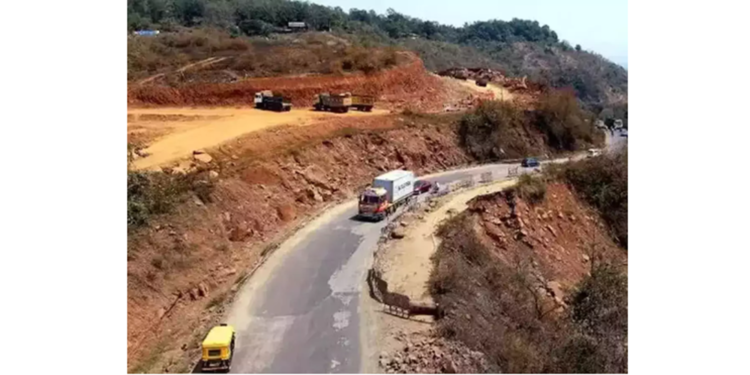 परशुराम घाटातील काँक्रिटीकरण खचले