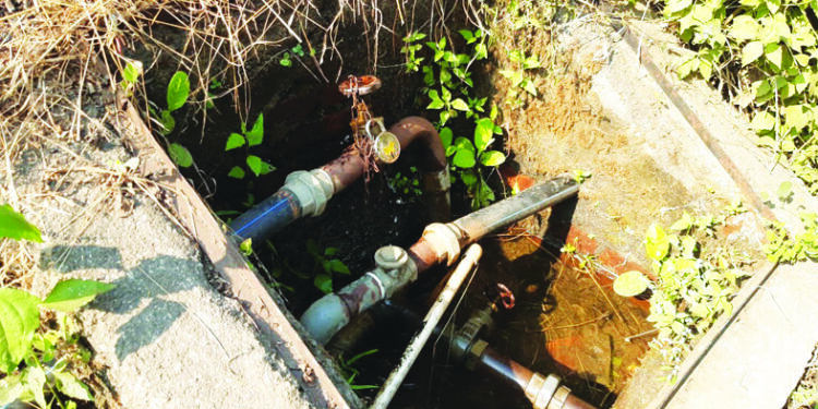 नेरळच्या पाण्याची अंधारात चोरी