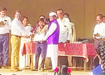 मॉम स्पर्धेत हर्ष तरेकर अव्वल