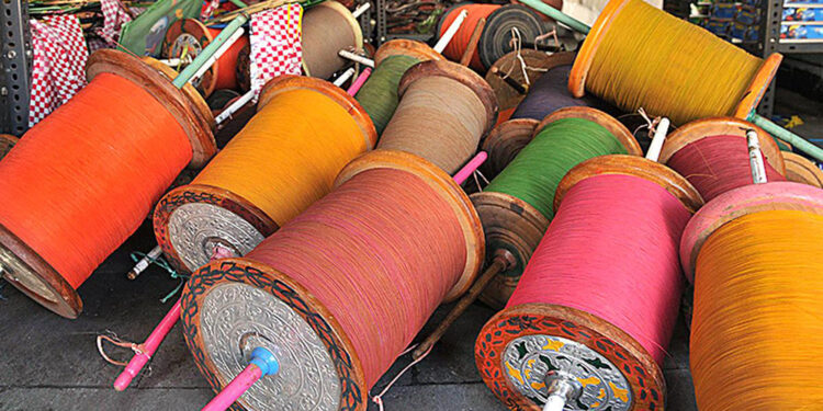 चिनी मांजावर कागदोपत्री बंदी