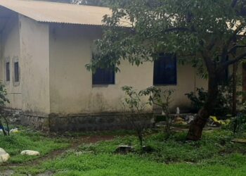 पोलीस कॉलनीला नवीन साज