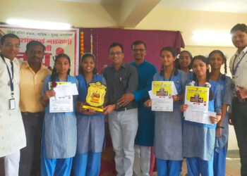 नेरळमध्ये रंगली वक्तृत्व स्पर्धा