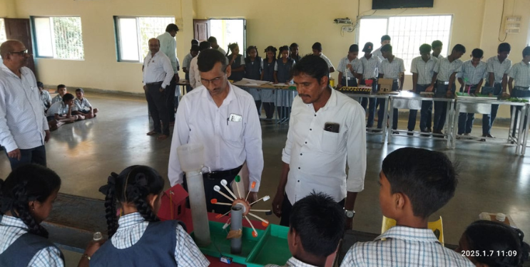 वाघेरी विद्यालयात विज्ञान प्रदर्शन उत्साहात