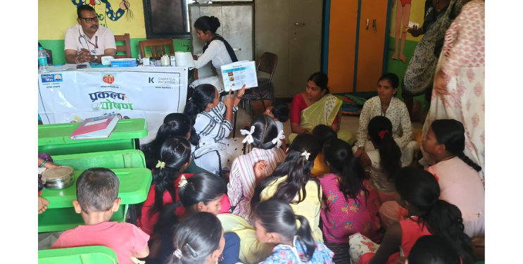 किशोरवयीन मुलींची आरोग्य तपासणी